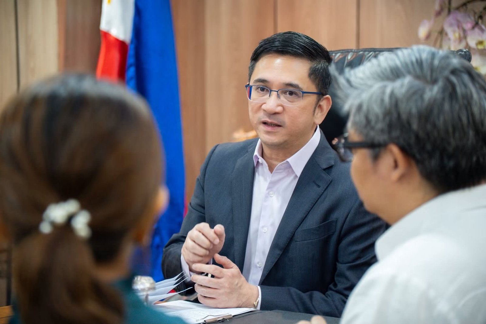 COMMISSIONER CHARLITO MARTIN MENDOZA PUSHES VOLUNTARY COMPLIANCE, FASTER TAX SERVICES AND STRONGER DIGITAL SYSTEMS!